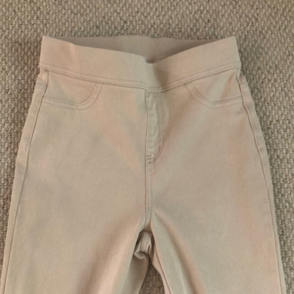 Time and Tru Cream Leggings High-Waisted Capris - Picture 7 of 9